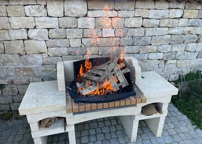 Holiday home Charmante Saint-Maurice-sous-les-Cotes